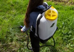 Alkaline backpack sprayer 4